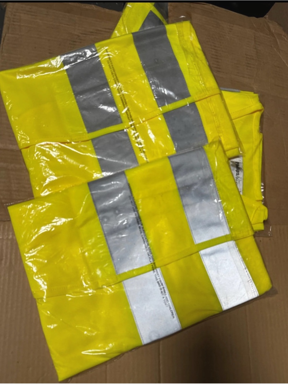 Safety vest - Picture 2 of 2